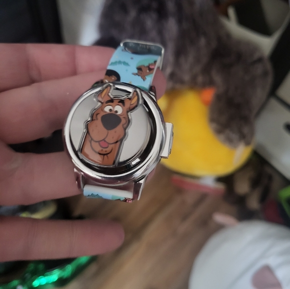 Scooby-Doo watch kids watch Scooby-Doo's head twists around digital watch - Picture 8 of 8